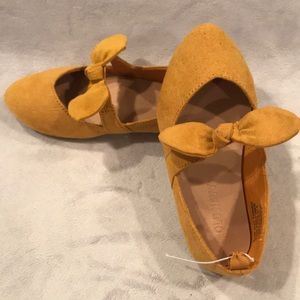 Toddler girl slip on shoes